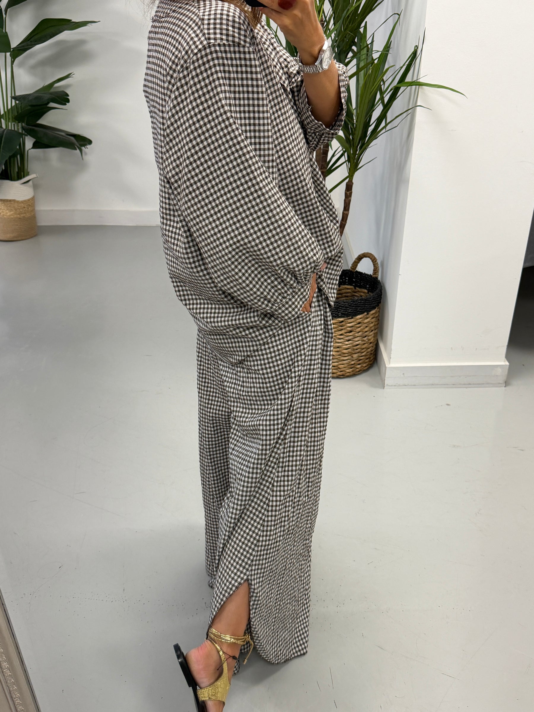 The Gingham Button Shirt - Chocolate