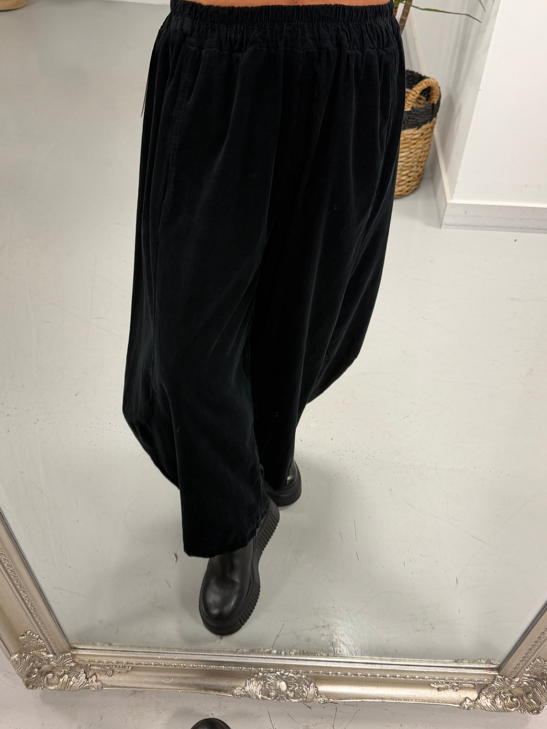 The Brooklyn Barrel Needlecord Joggers - Black (Size 10-18)