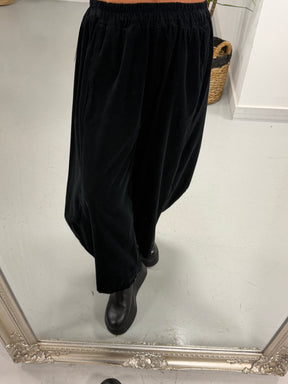 The Brooklyn Barrel Needlecord Joggers - Black (Size 10-18)