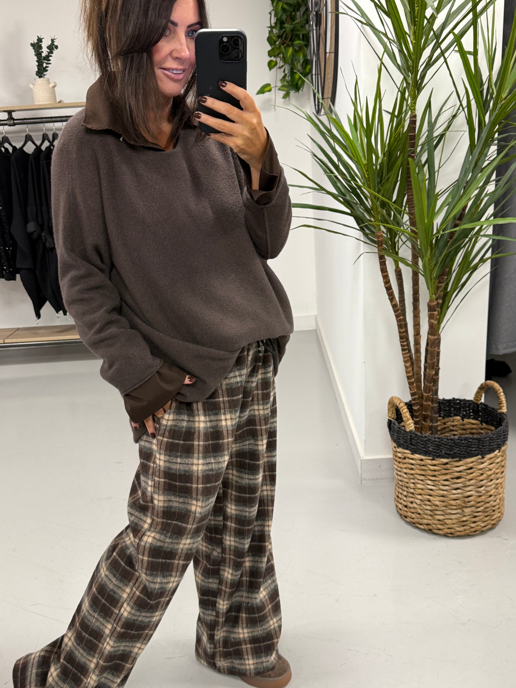 The Lachlan Straight Leg Check Trouser - Chocolate