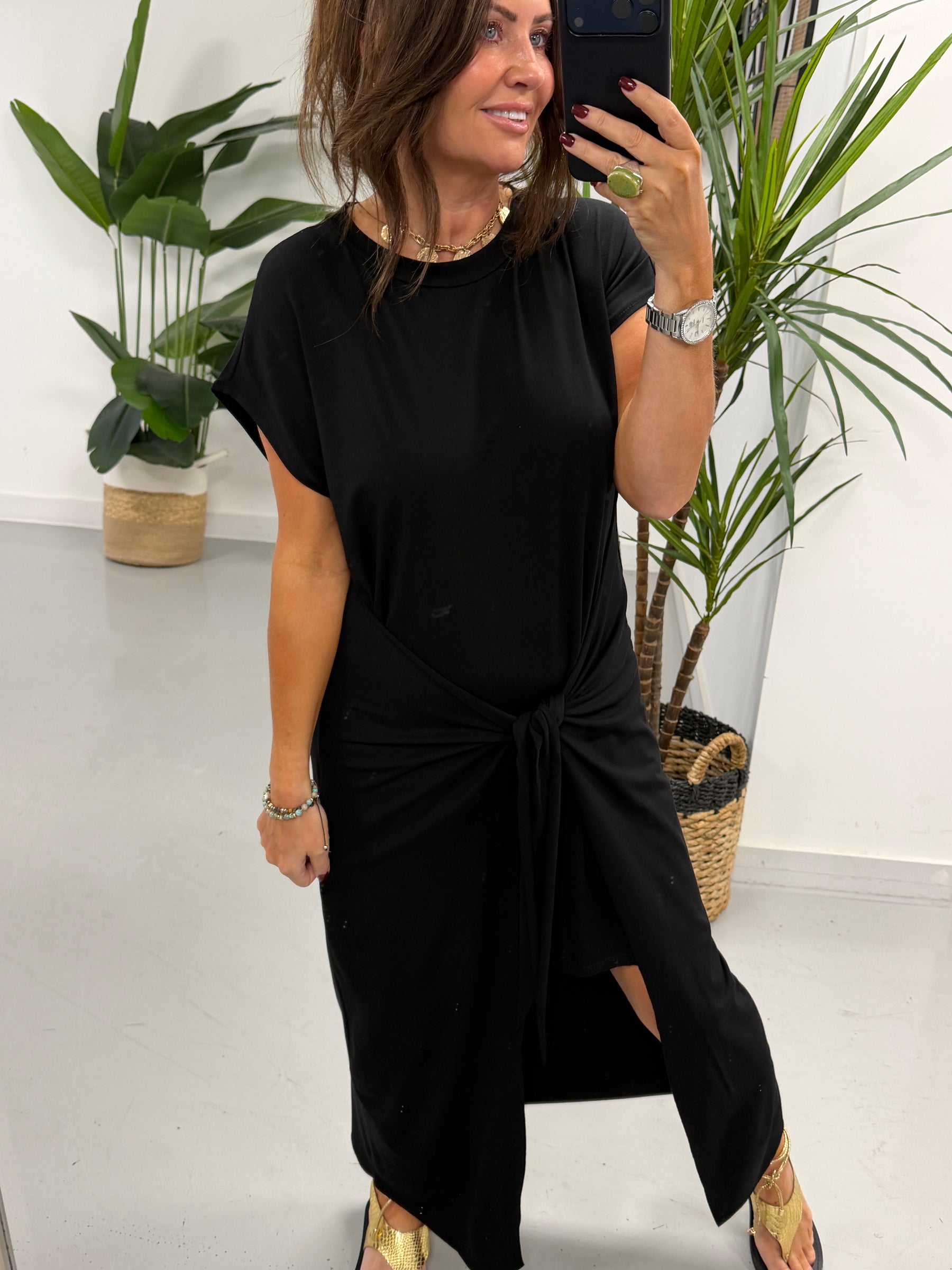 The Tie Front High Low Dress - Black