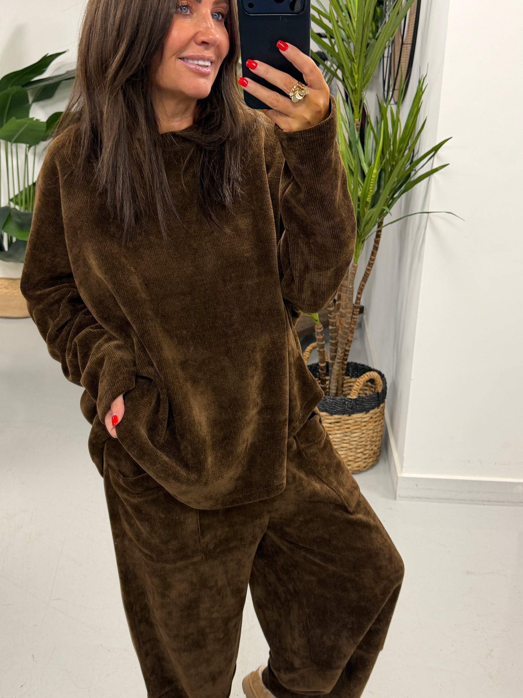 The Big Softie Lounge Set - Chocolate