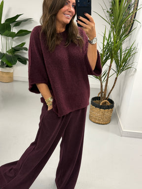 The Cambridge Cord Straight Leg Trousers - Aubergine  (Size 10-14)