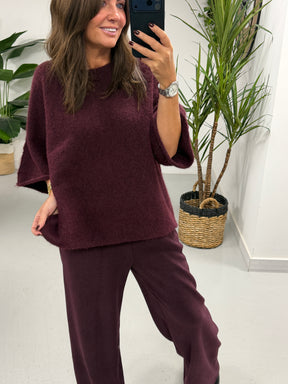Sofia Soft Knit Crop Sleeve Knit Jumper - Aubergine (Size 10-16)