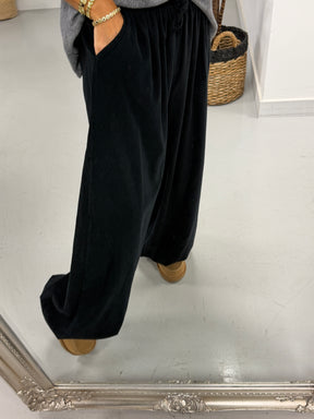 The Balloon Needlecord Trousers - Black