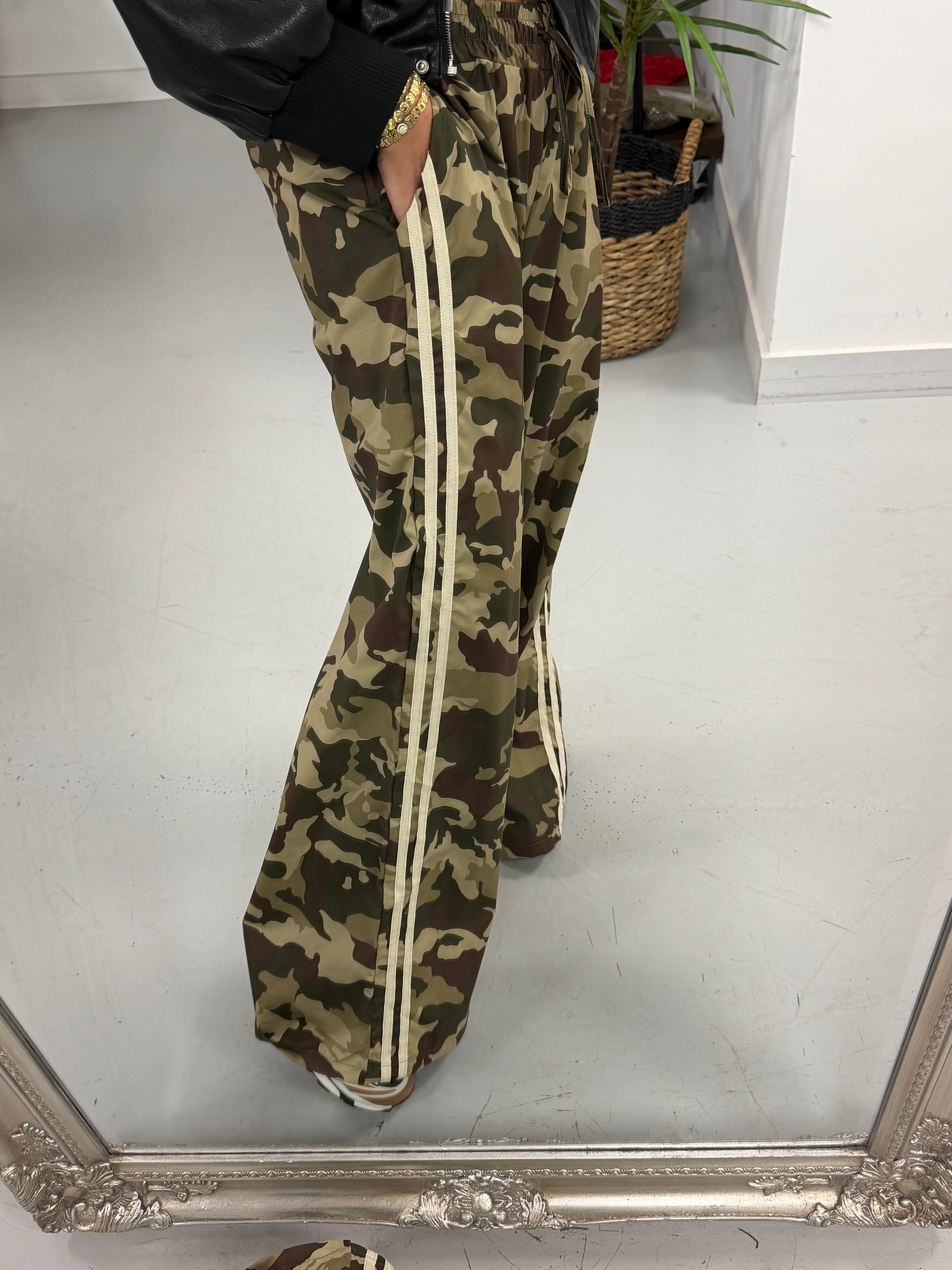 The Callie Camo Joggers (Size 12-14) *Special Deal/No Returns