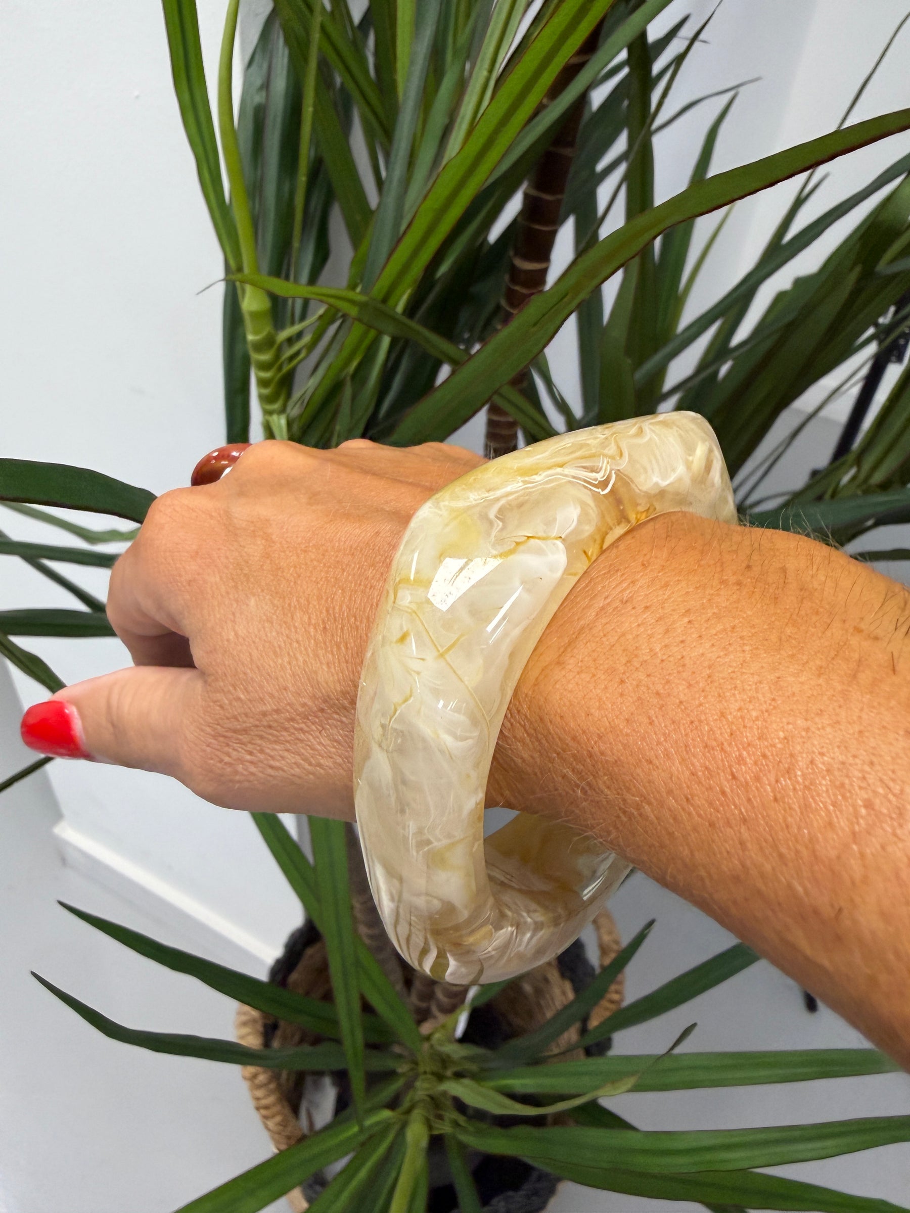 Misshaped Resin Coffee And Cream Bangle