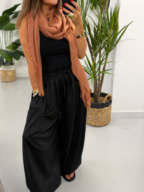 The Soft Touch Balloon Joggers - Black