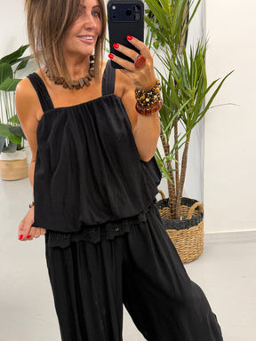 Crinkle Bubble Hem/Lace Cami - Black