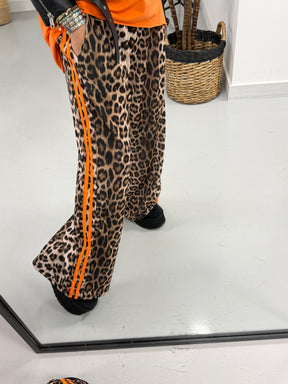 Animal Stripe Jogger (mid shade) - Orange Stripe