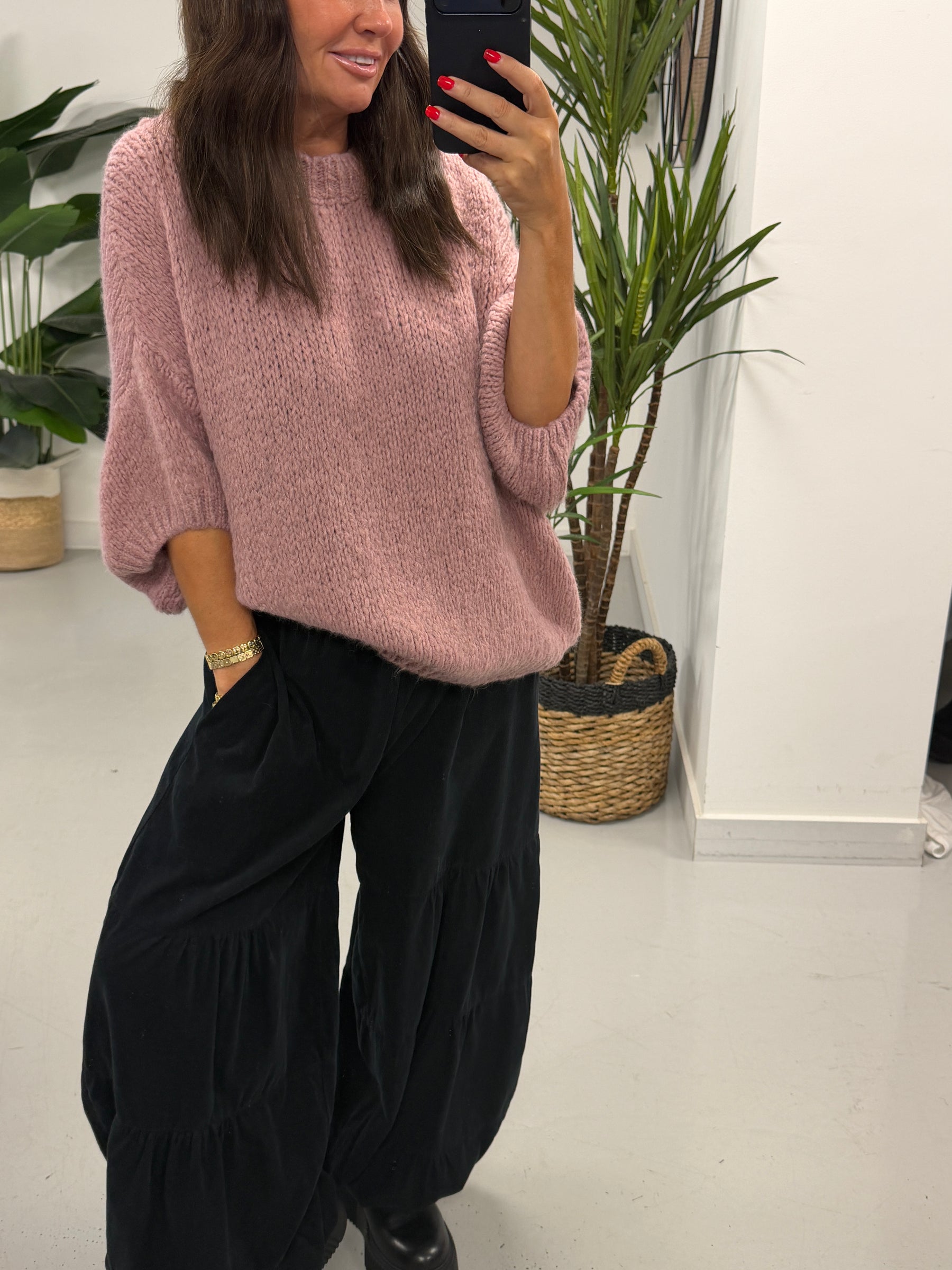 The Rustic Crop Sleeve Knit - Mauve