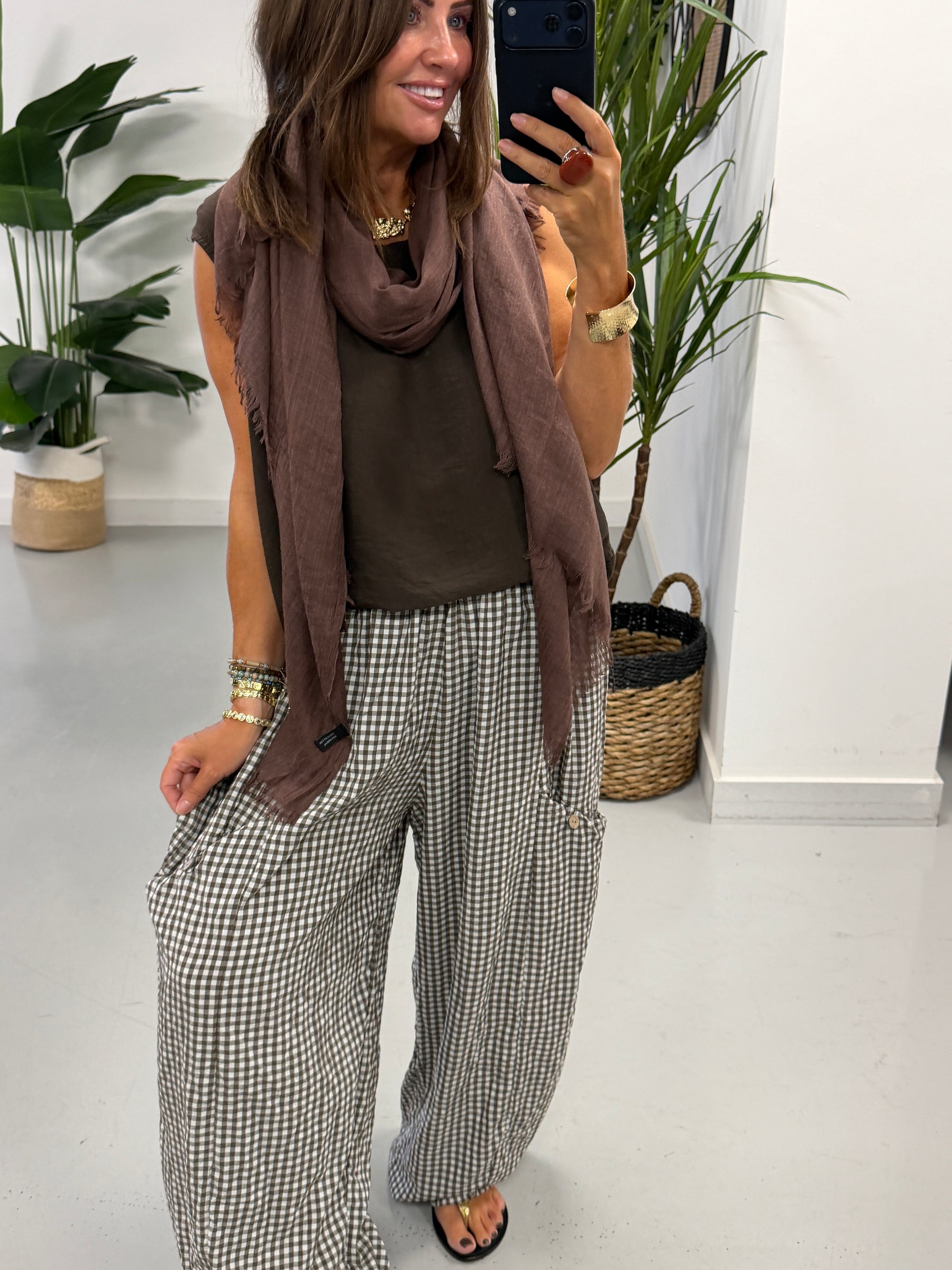 The Gingham Button Barrel Trousers - Chocolate