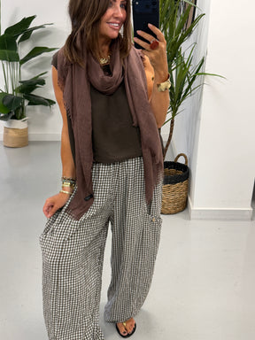 The Gingham Button Barrel Trousers - Chocolate