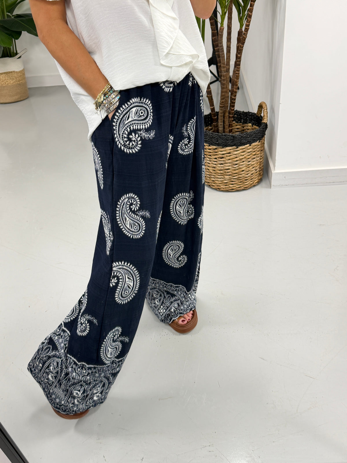 The Paisley Wide Leg Trouser - Navy