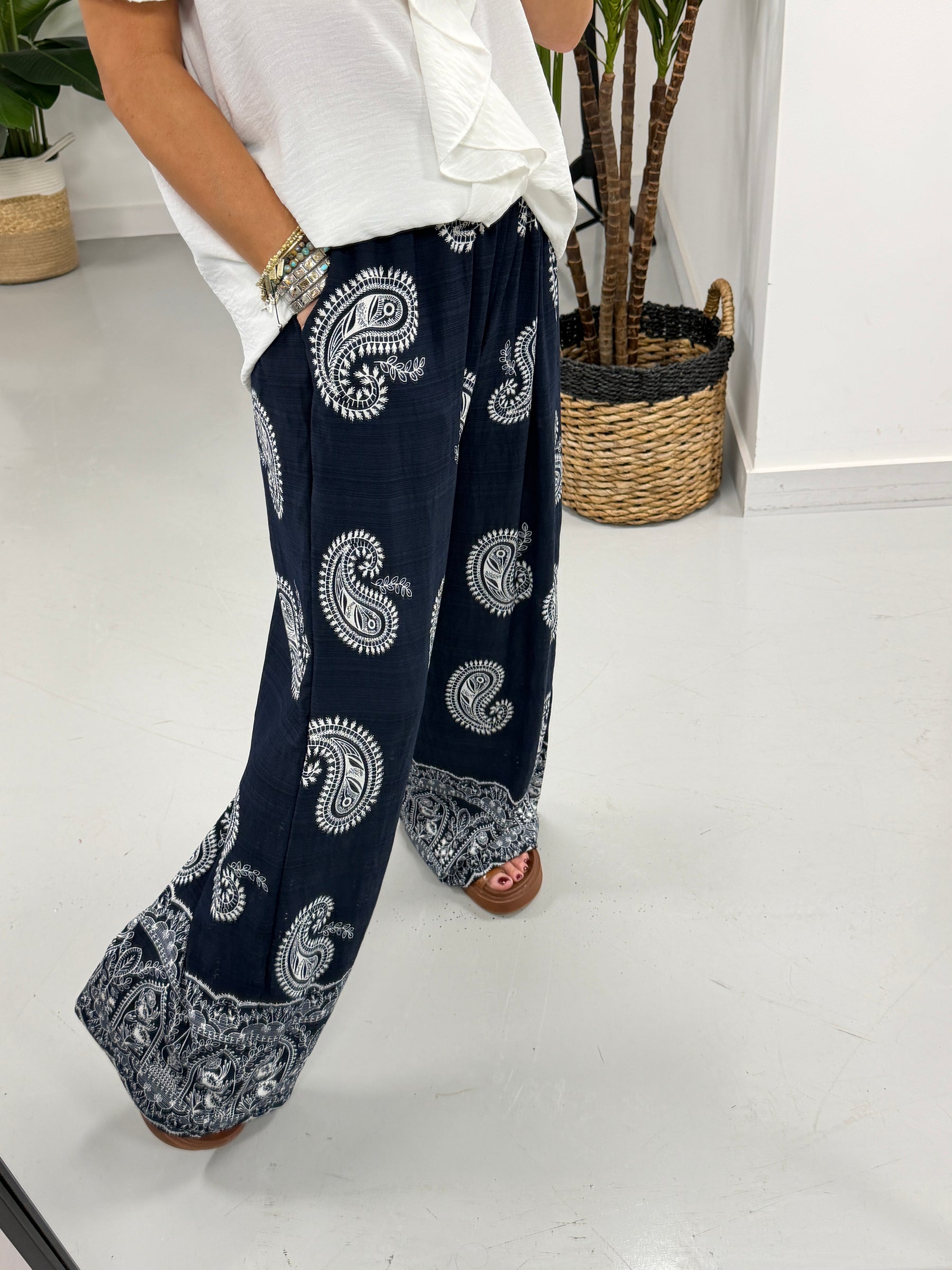 The Paisley Wide Leg Trouser - Navy