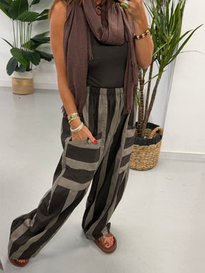 Bailey Wide Stripe Barrel Pants - Taupe/Dark Chocolate