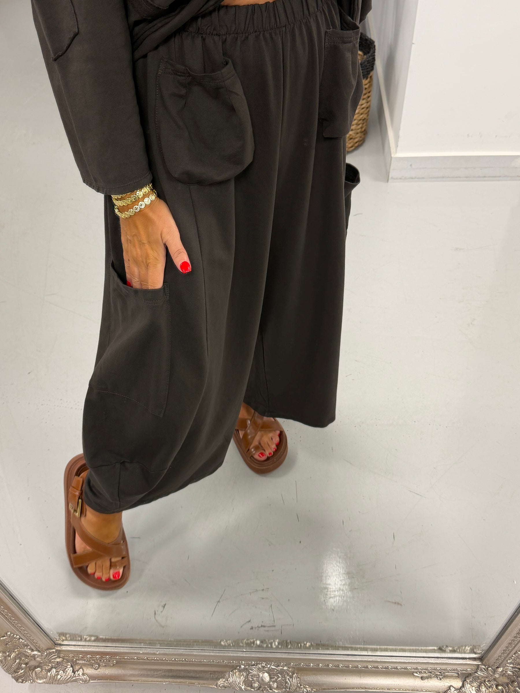 The Freestyle UTB Utility Barrel Joggers - Chocolate