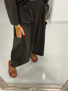 The Freestyle UTB Utility Barrel Joggers - Chocolate