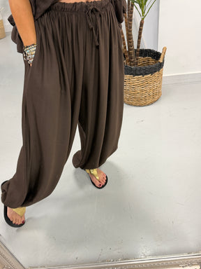 The Bahia Balloon Trouser - Chocolate