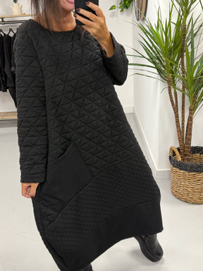 The Cosmo Cocoon Pocket Dress