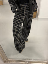 The Charlbury Check Joggers - Black