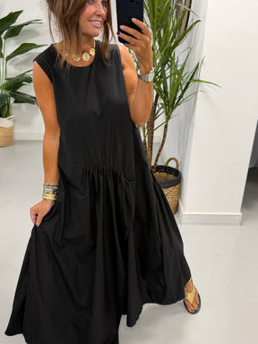 Notting Hill Ruffle Maxi