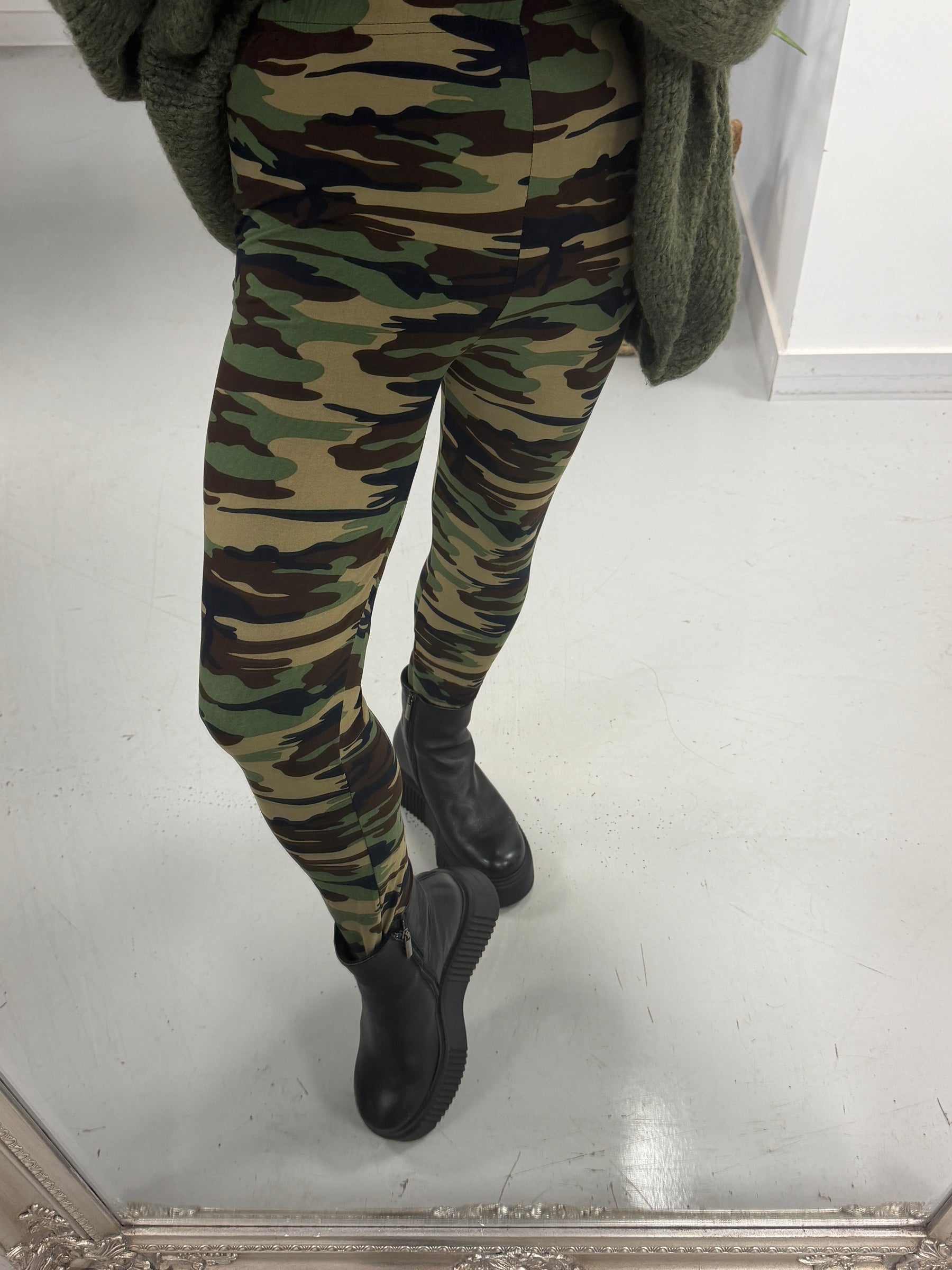 Soft Touch Leggings - Khaki Camo