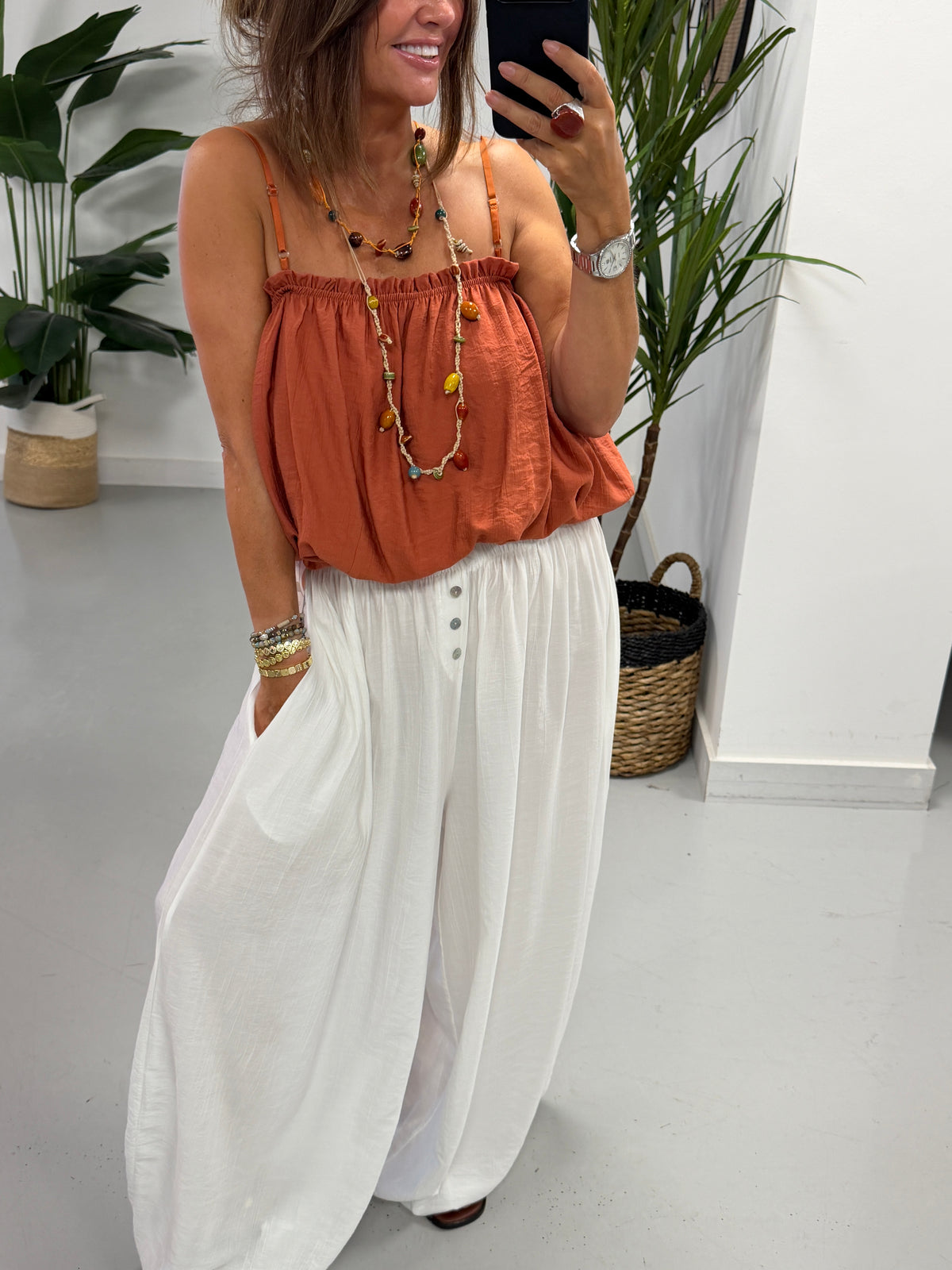 Button Crinkle Balloon Trousers - White