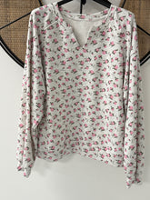 The Vintage Ditsy V Neck - Grey (no return)