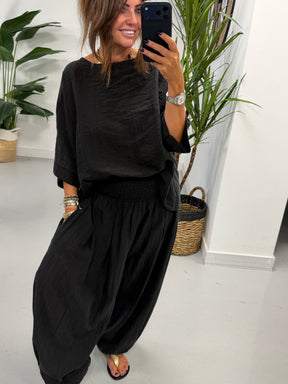 The Shirred TicToc Crinkle Balloon Trouser - Black
