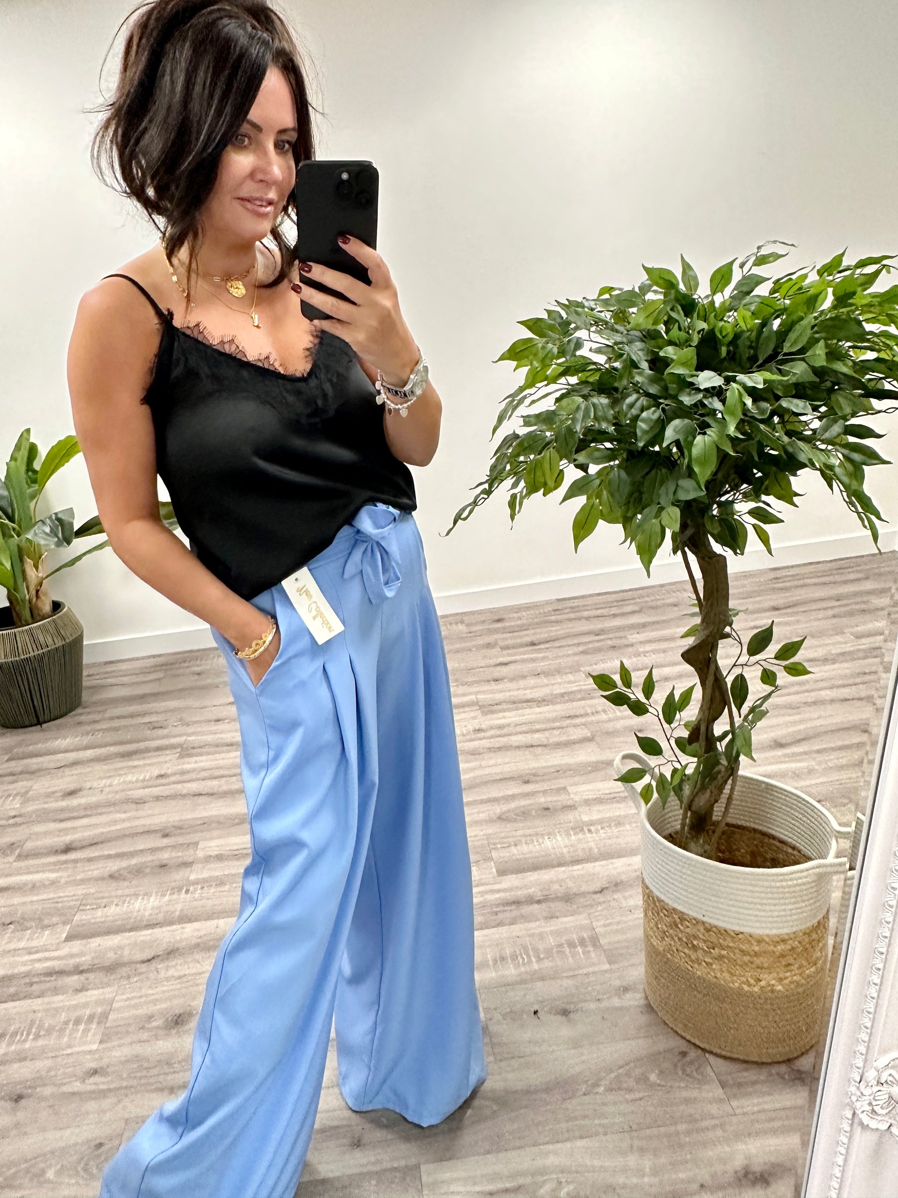 The Casey Belted Wide Leg Trousers - Baby Blue