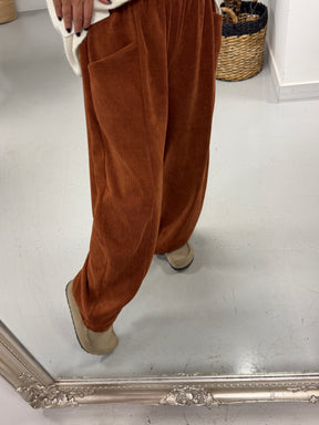 The Charleston Cord Pocket Barrel Trousers - Rust (Size 12-18)