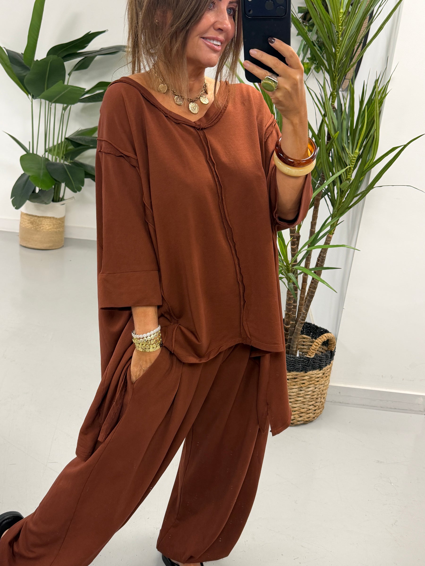 The Freestyle Slouch Handkerchief Hem Sweat - Rust