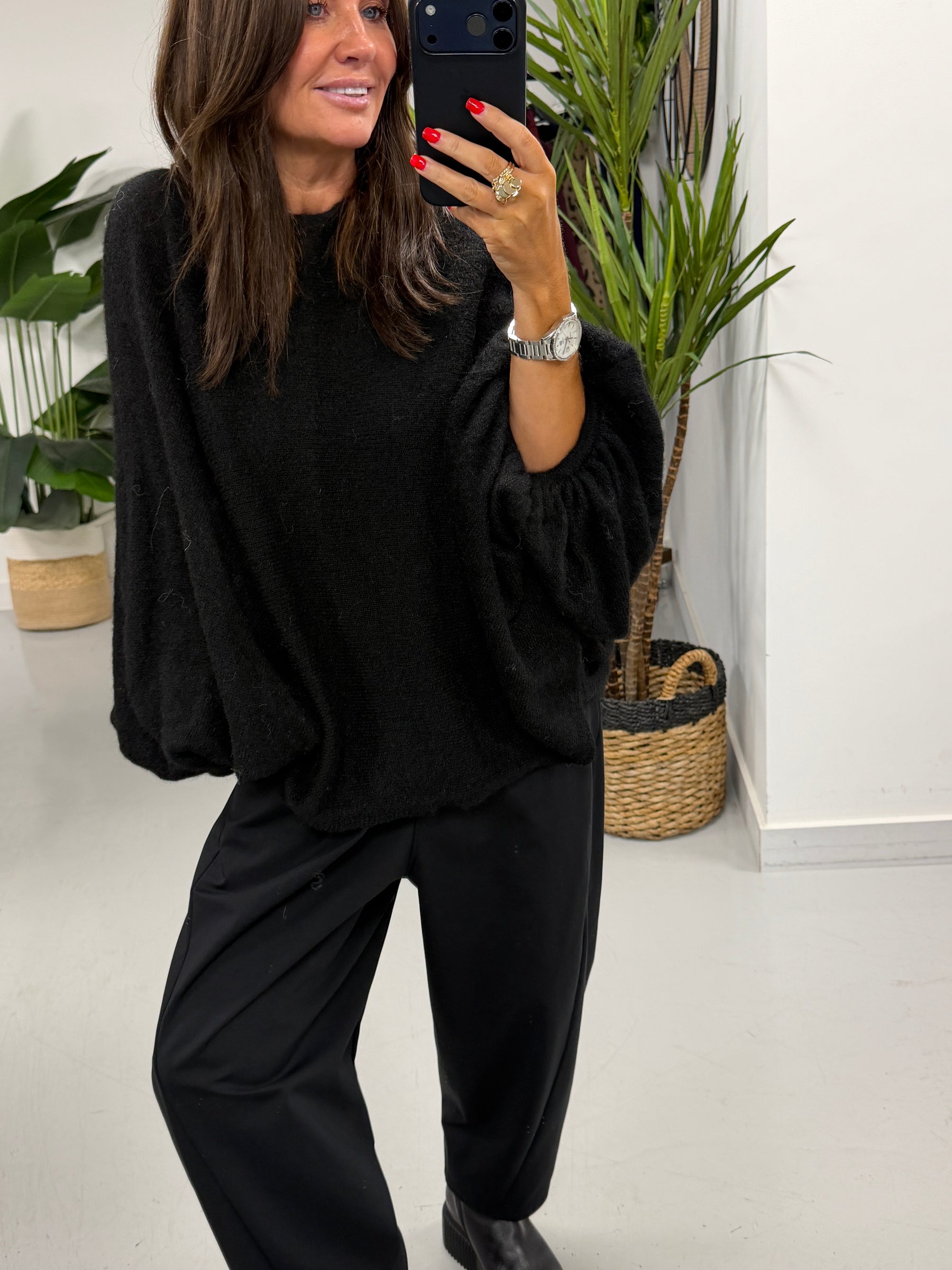 Zeta Otto Chunky Sleeve Knit - Black