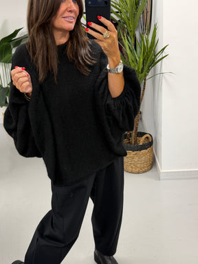 Zeta Otto Chunky Sleeve Knit - Black