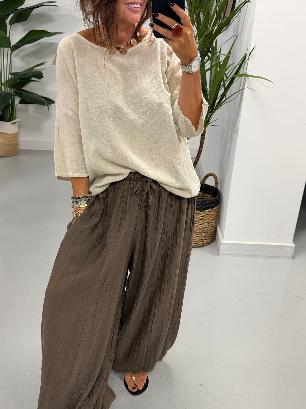 The OG TicToc Crinkle Balloon Trousers - Chocolate