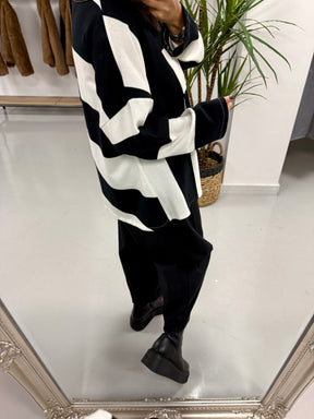 I.D Cut Out Stripe Tunic