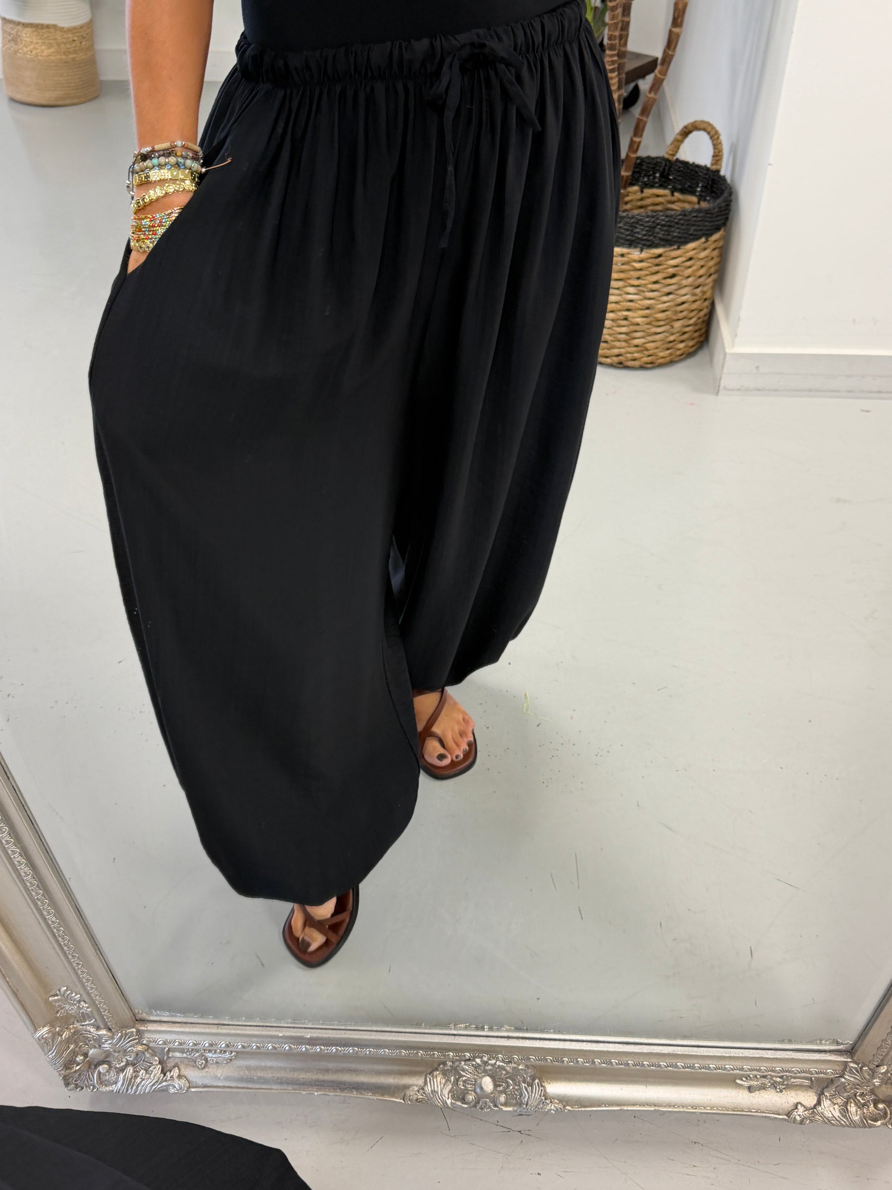 The Summer Balloon Trousers - Black