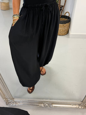 The Summer Balloon Trousers - Black