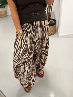 The Zebra Balloon Trouser - Chocolate