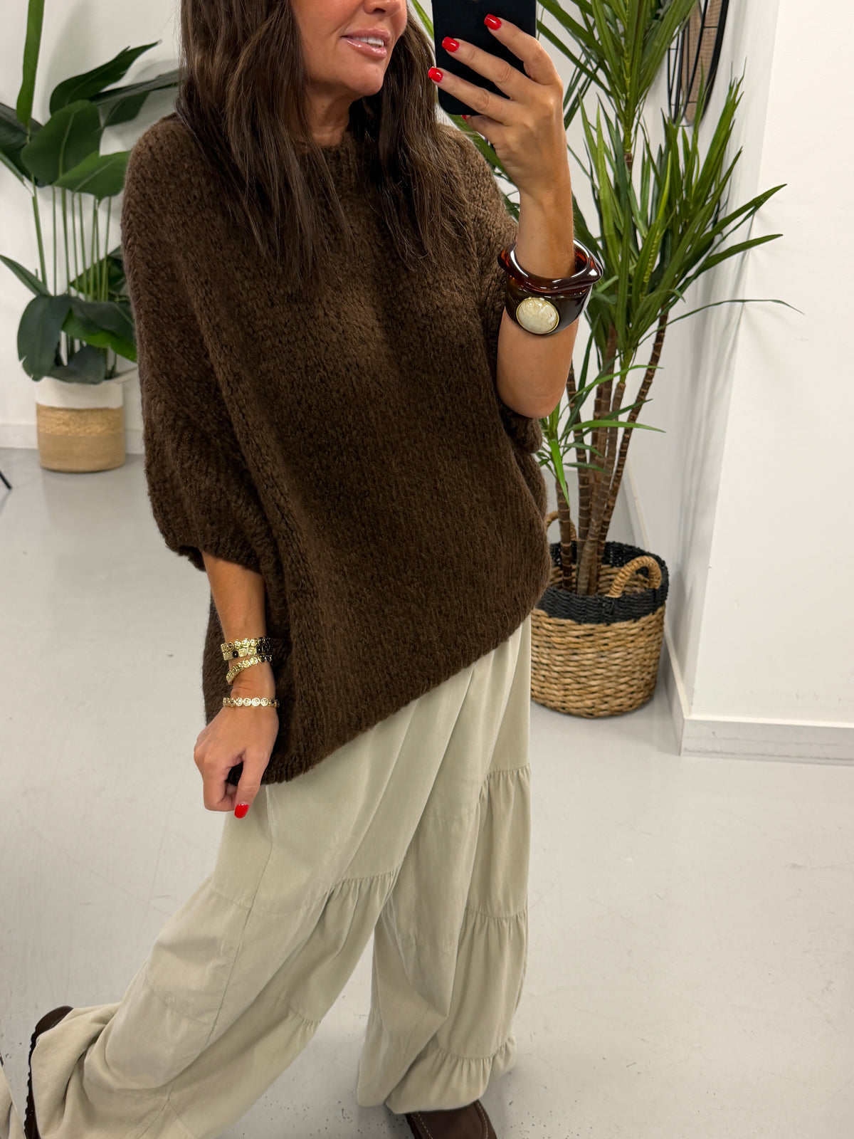 The Rustic Crop Sleeve Knit - Chocolate
