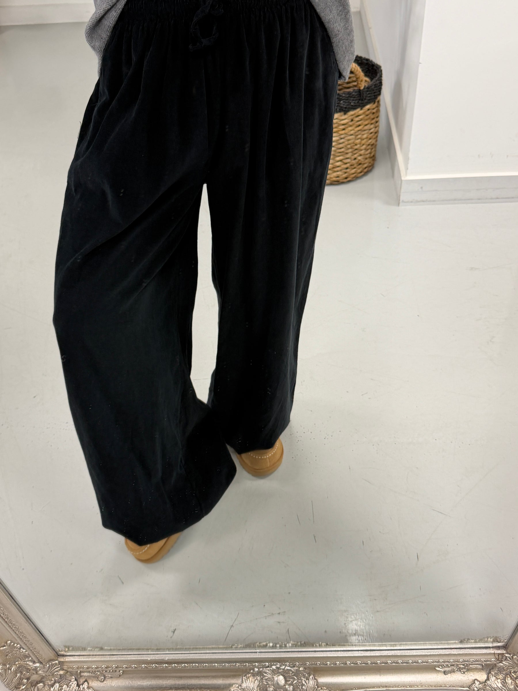The Balloon Needlecord Trousers - Black