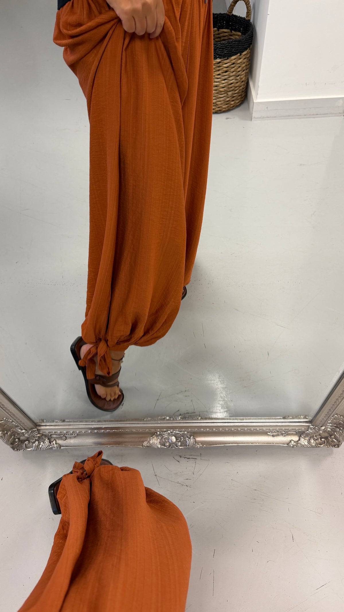 The Balloon Tie Cuff Trousers - Rust