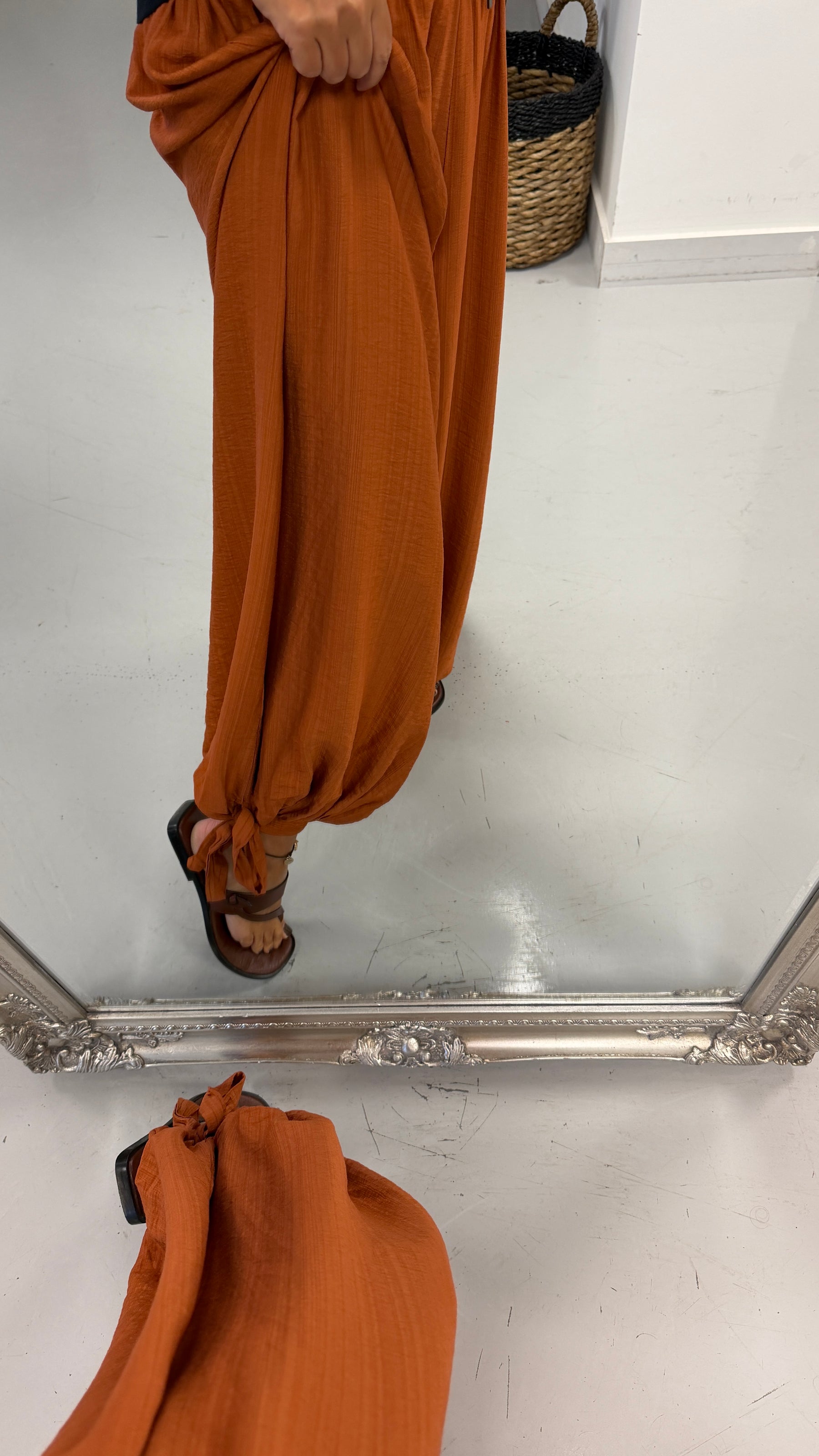 The Balloon Tie Cuff Trousers - Rust