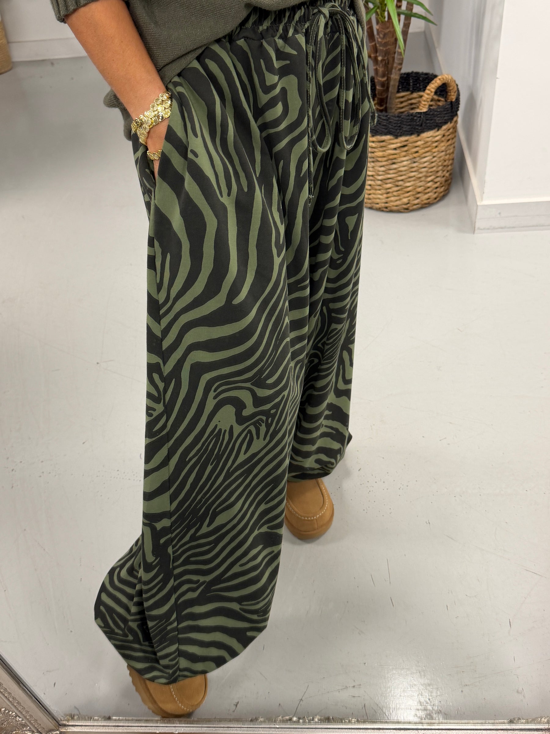 Zebra Balloon Joggers Khaki (Size 12-20)