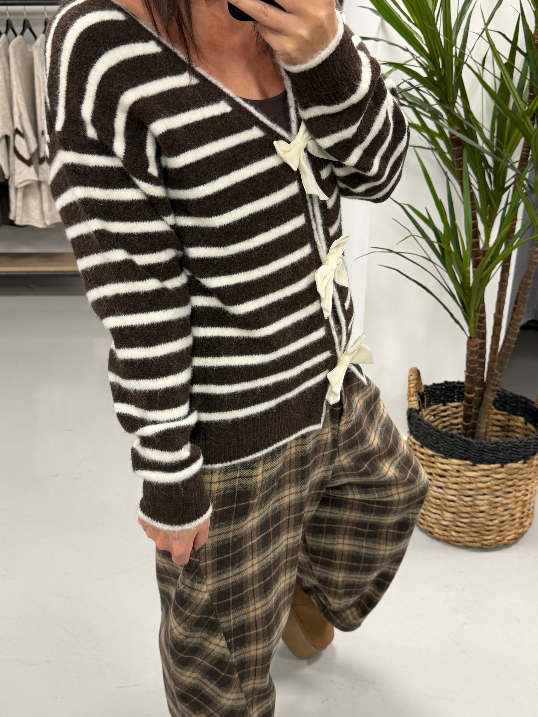 Premium Stripe Bow Knit  - Chocolate/Cream