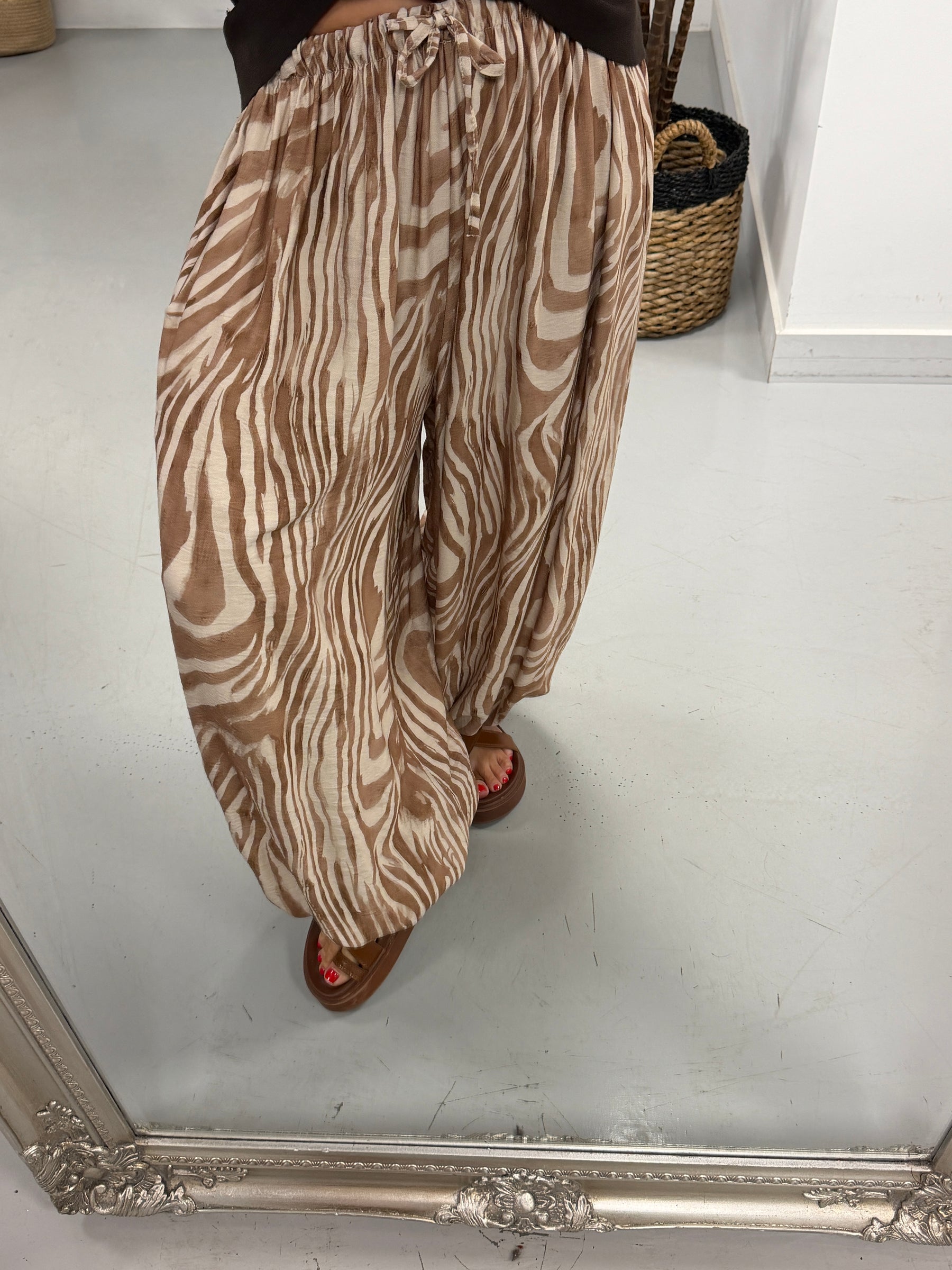 The Zebra Balloon Trouser - Camel