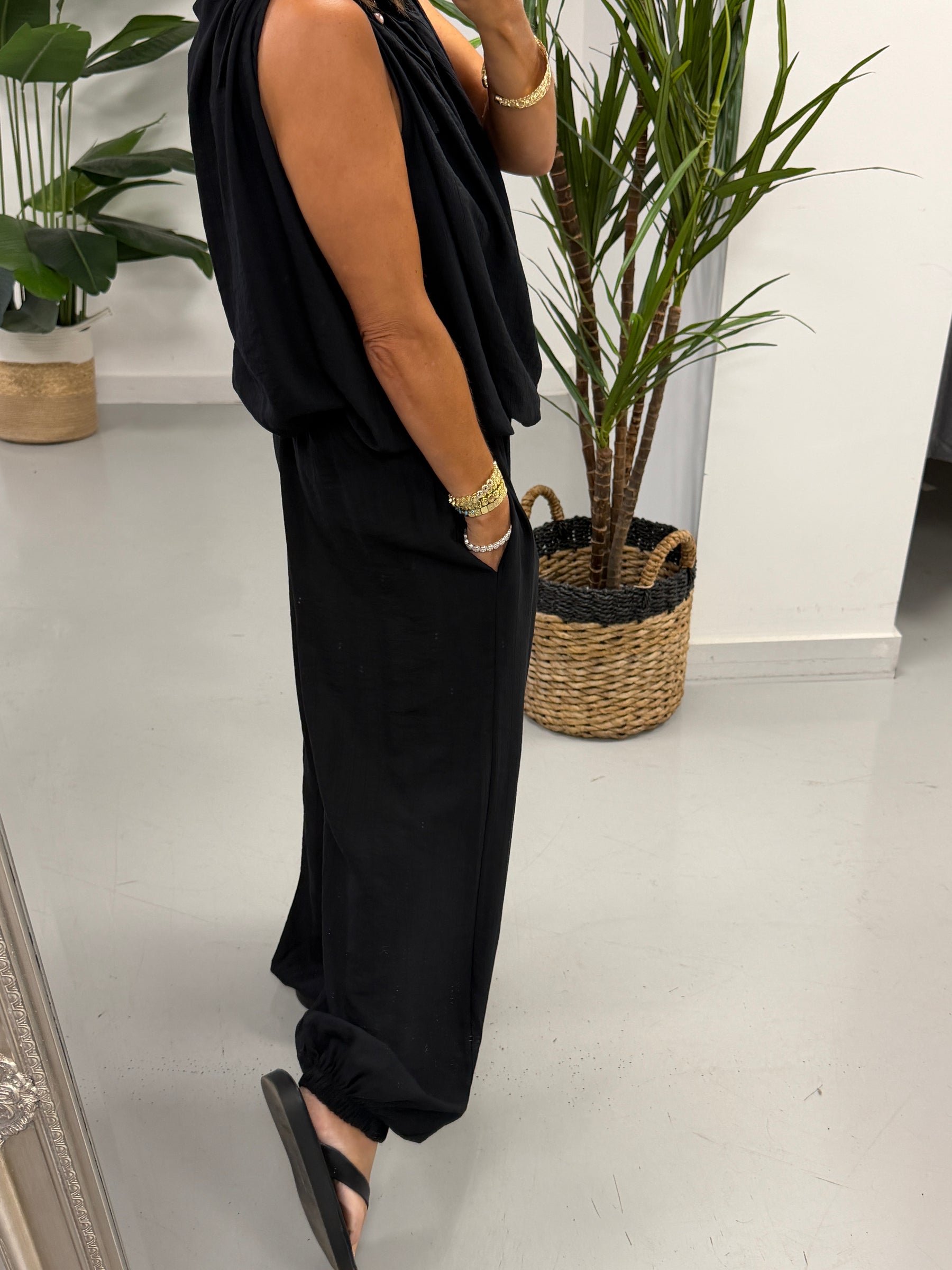Crinkle Pebble Co Ord - Black