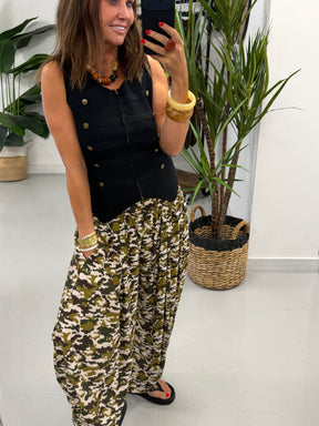 The Shirred TicToc Crinkle Balloon Trouser - Green Camo