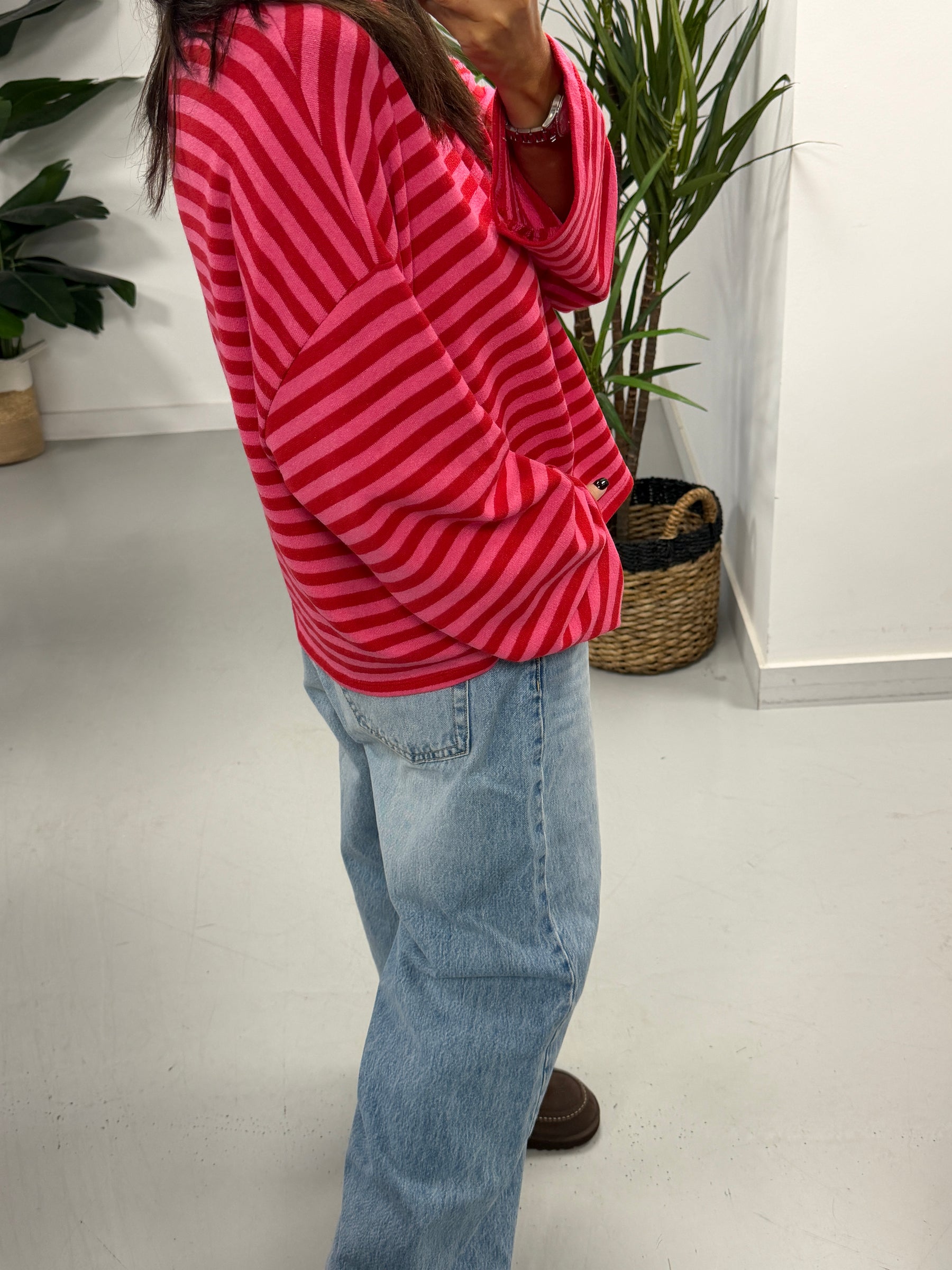 The Weekend Chill Stripe - Red/Pink (Special Buy No Return) Size 10 - 16